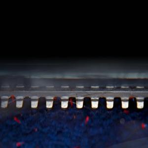 Рабочий валик с более плотной микрофиброй и нейлоновыми щетинками