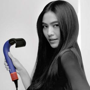 Эффект Коанда для укладки непослушных волос