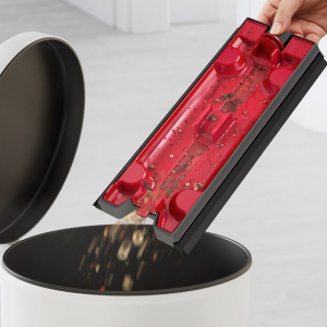 Отдельный поддон для твердого мусора